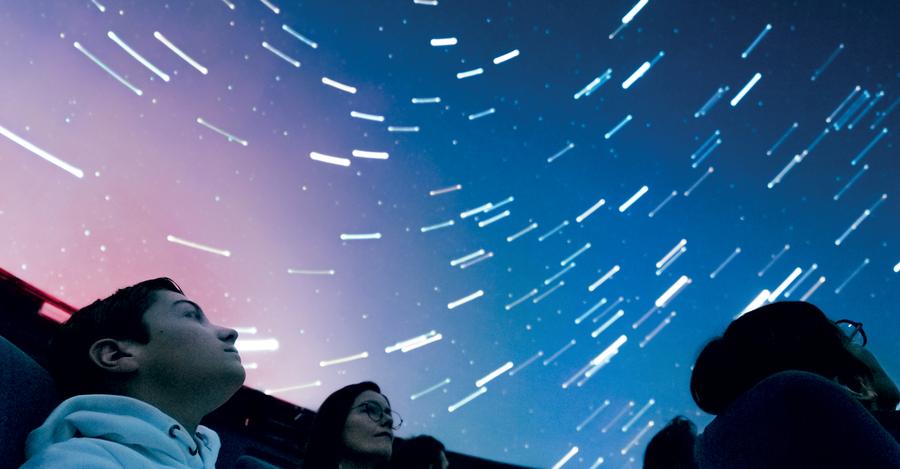 Planétarium de Bretagne, spettacolo al planetario a Pleumeur-Bodou